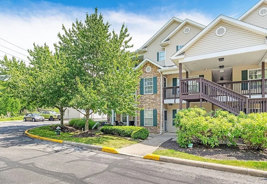 Building Photo - 14943 Lenox Dr