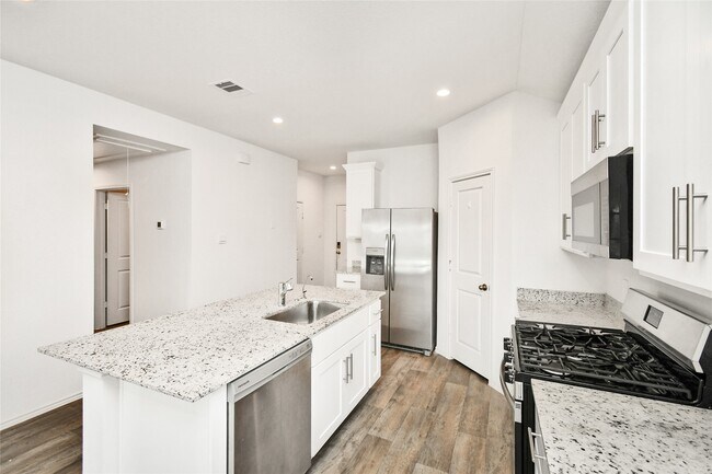 Building Photo - 4243 Bromham Farms Dr