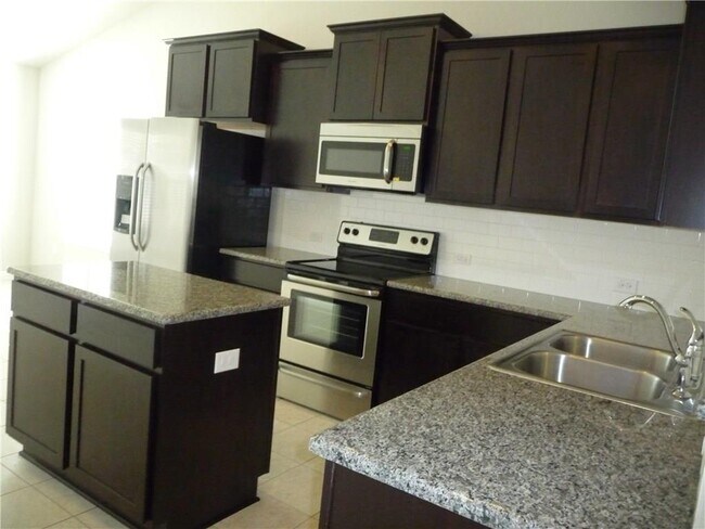 Building Photo - 1118 Walnut Canyon Blvd