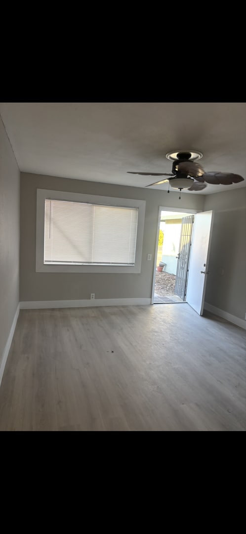 Building Photo - 3 Bedroom 1 Bathroom Home!