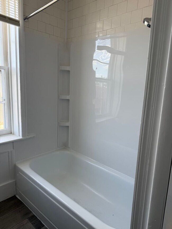 Building Photo - 202 1/2 S Madison - Richmond