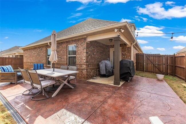 Building Photo - 1808 Mabel Dr