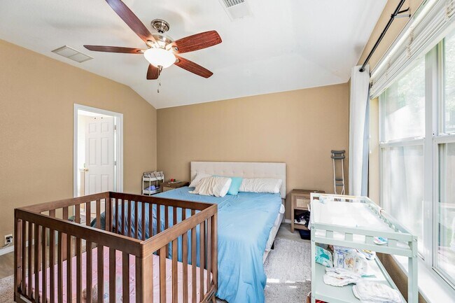 Building Photo - 1206 Parker Pl