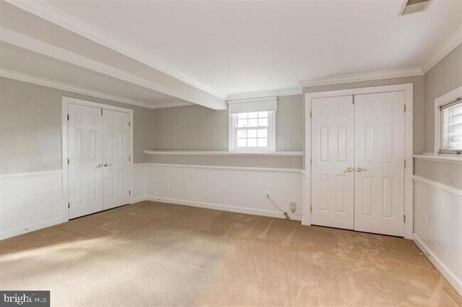 Building Photo - 14213 Floral Park Dr