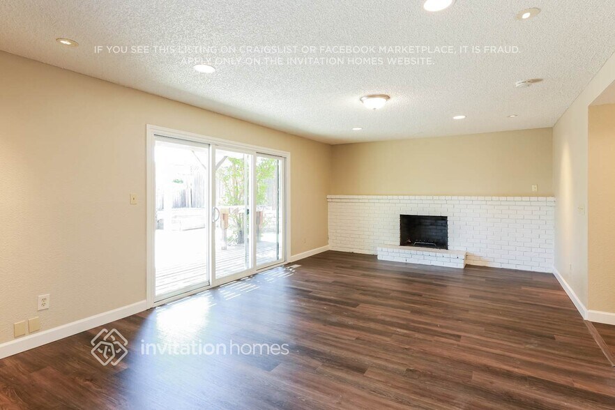 Building Photo - 3126 Ashley Way