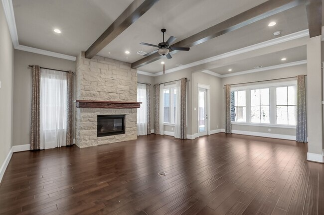 Building Photo - 2215 Blue Duck Ln