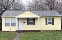 Building Photo - 3516 N Hawthorne Ln