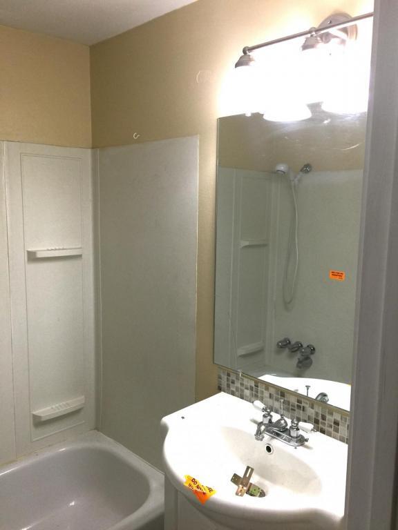 Building Photo - 9229 Main St