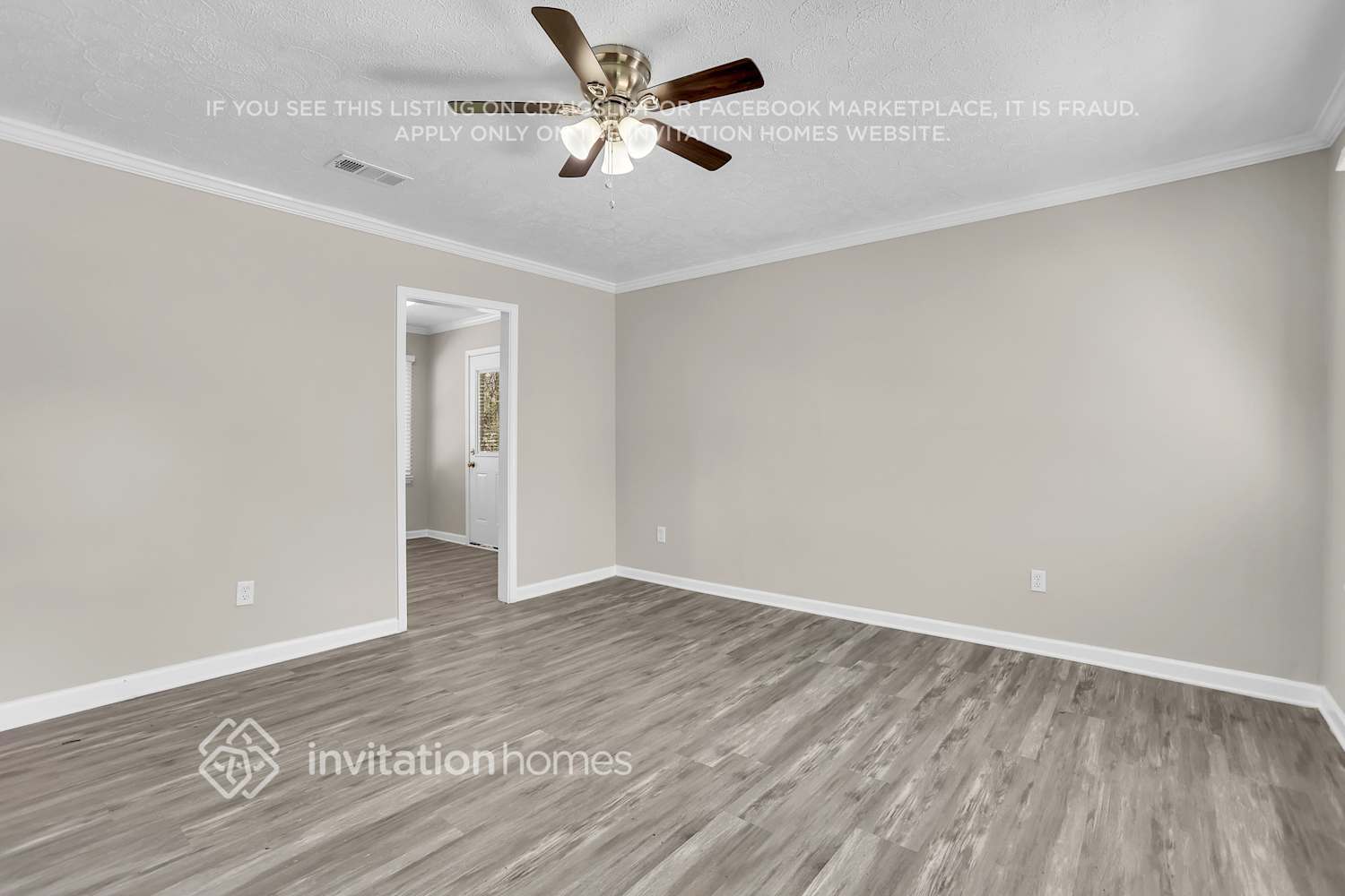 Building Photo - 3054 Cottonwood Dr SE