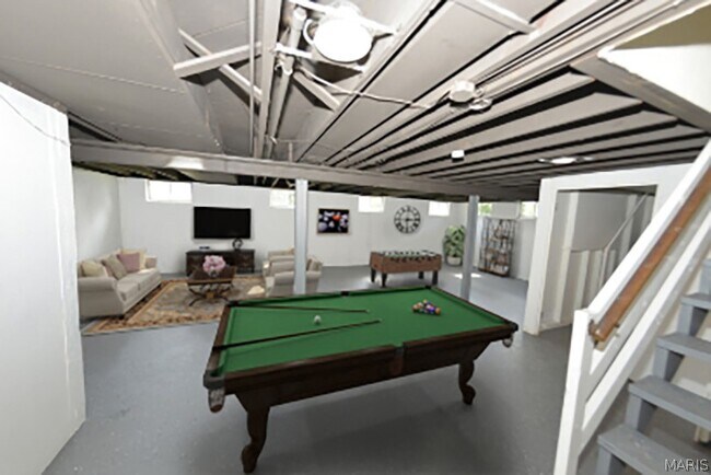 Building Photo - 1005 Hawthorn Ave