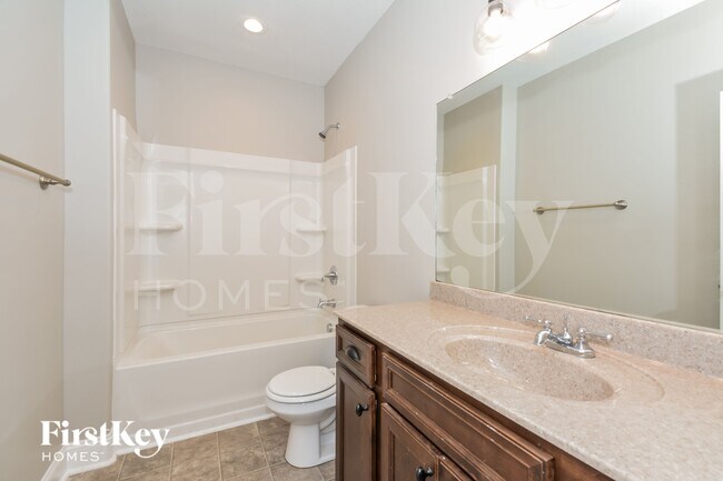 Building Photo - 450 Galvin Dr