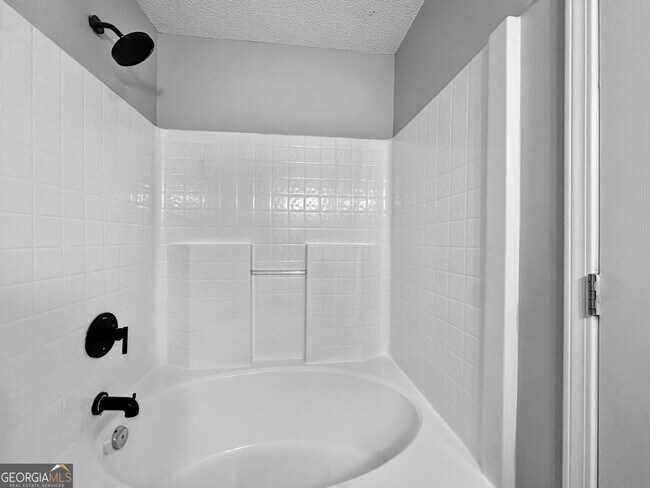 Building Photo - 368 Wesley Mill Pl