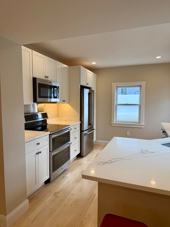 Building Photo - 15 River St