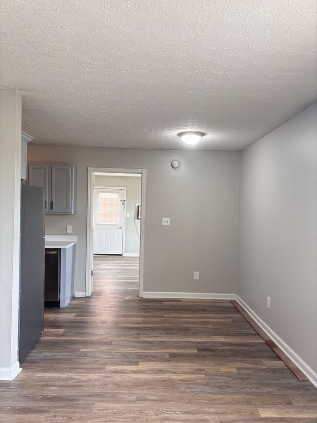 Building Photo - River Valley Apartments