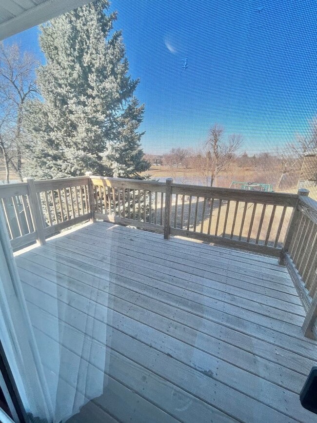 Building Photo - 3 Bed/2 Bath Lakefront Rental Home in Sioux Falls!