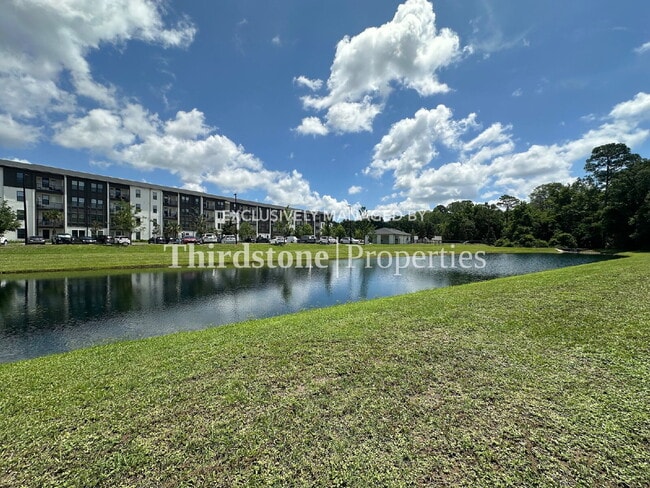 Building Photo - 1036 N Black Cherry Dr