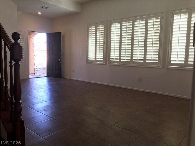 Building Photo - 9191 Dutch Oven Ct