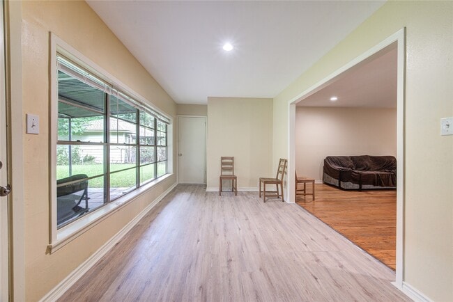 Building Photo - 4046 Woodfin St