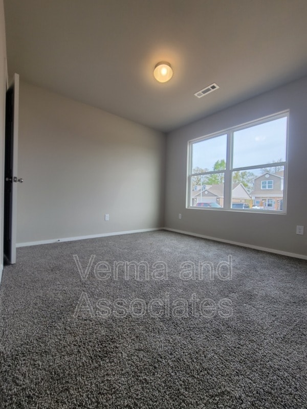 Building Photo - 1741 Hermitage Dr