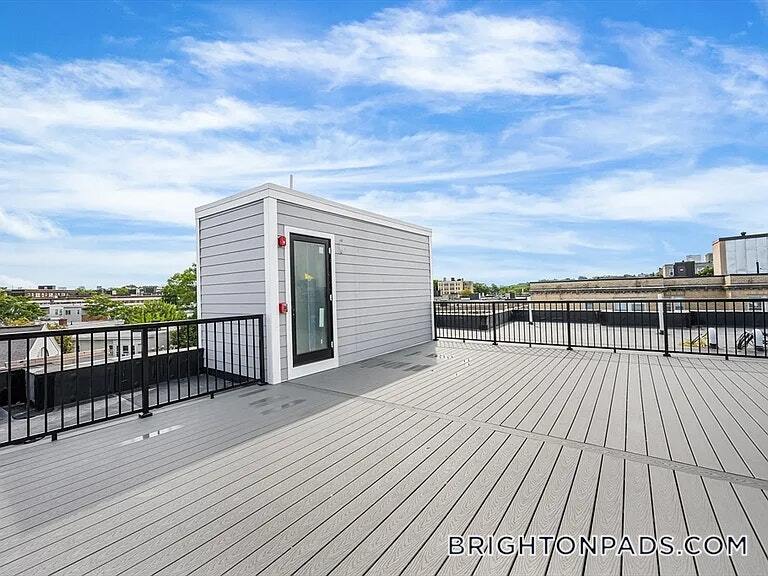 Building Photo - 36 Colborne Rd