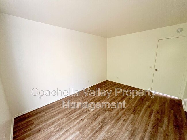 Building Photo - 74475 Driftwood Dr