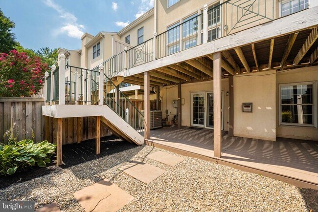 Building Photo - 4022 Dogberry Ln