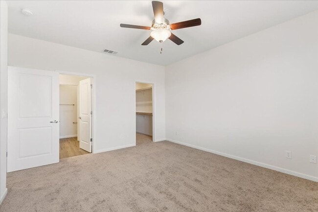 Building Photo - 2212 Water Cyn Dr