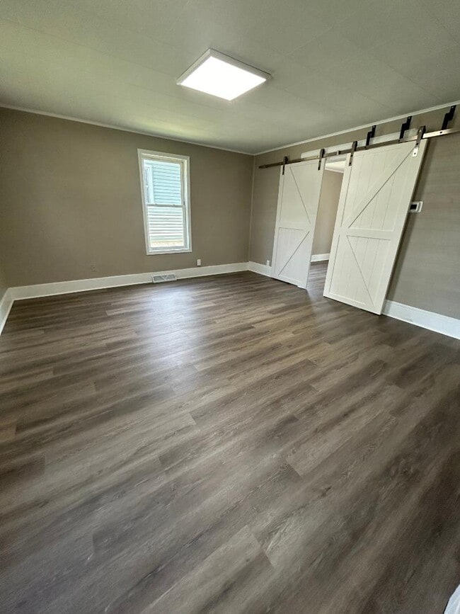 Building Photo - 2323 Ave F