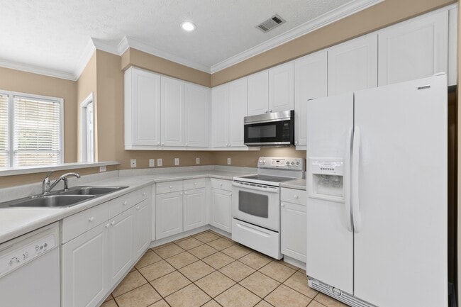 Building Photo - 1620 Over Cup Cir