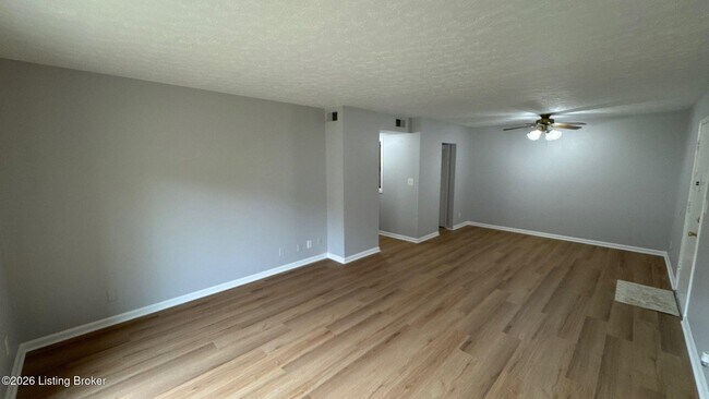 Building Photo - 7008 Wildwood Cir