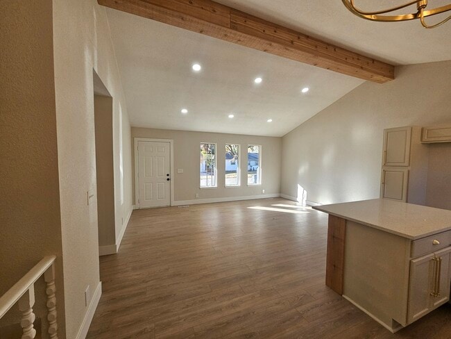 Building Photo - 2640 N Gentry Ave