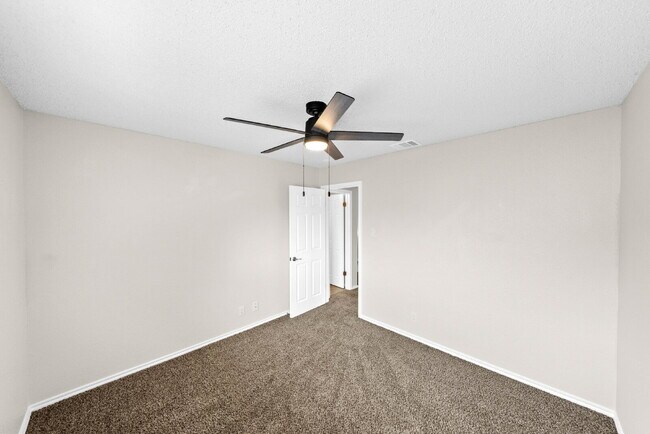 Building Photo - Spacious & Thoughtfully Updated 4-Bedroom ...