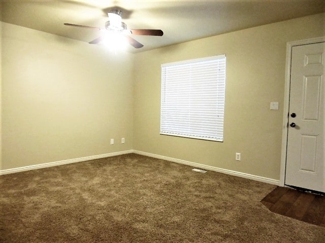 Building Photo - 385 Pommel Dr