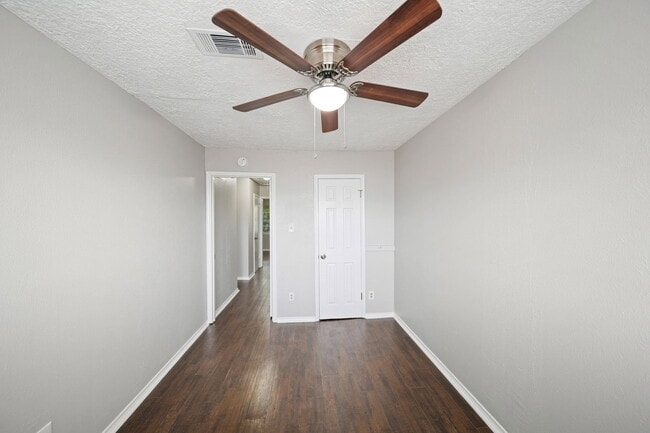Building Photo - 13464 Castilian Dr