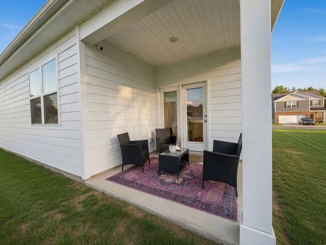 Building Photo - 156 Olivia Cir