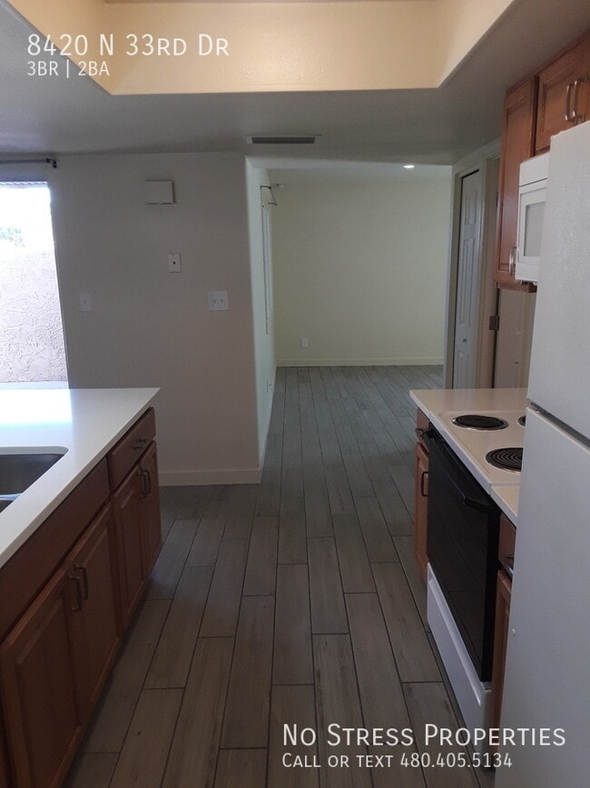 Building Photo - 8420 N 33rd Dr