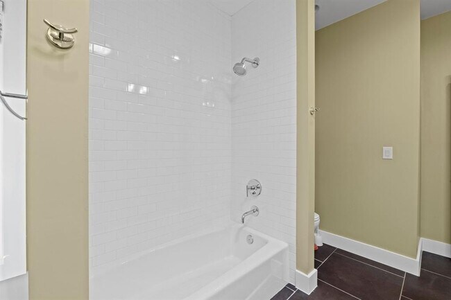 Building Photo - 2609 Oak Haven Dr