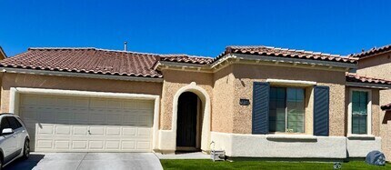 Building Photo - Single Story Home with Pool and Spa!