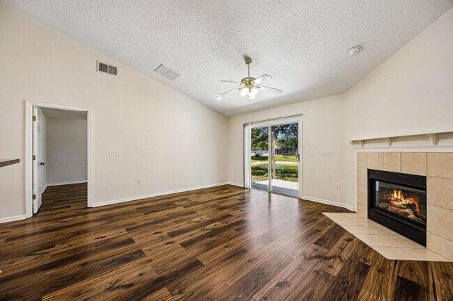 Building Photo - 12461 Richfield Blvd