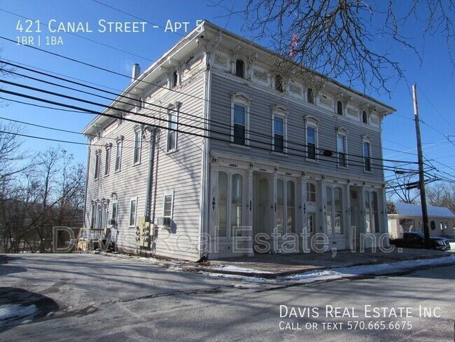 Building Photo - 421 Canal St