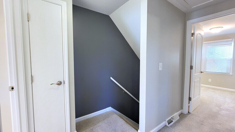 Building Photo - 141 Bennett Rd