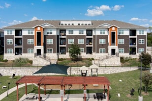 Building Photo - Paddock at Norwood