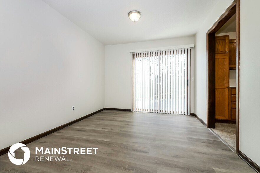 Building Photo - 6469 NW 49th St