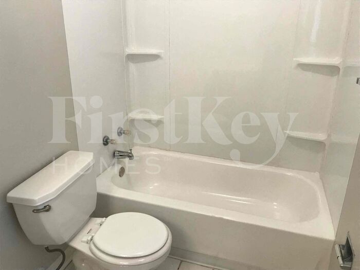 Building Photo - 5438 Winslow Crossing N