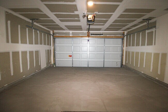 Building Photo - 21143 Gravel St