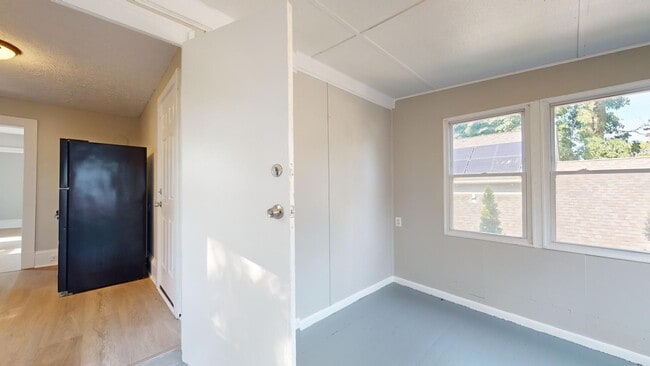 Building Photo - 1371 W 85th St