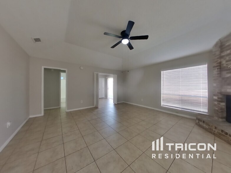 Building Photo - 6807 Enns Ln