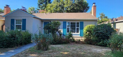 Building Photo - Beautiful 3 Bedroom Home in the Heart of Land Park