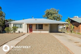 Building Photo - 2407 E Beverly Dr