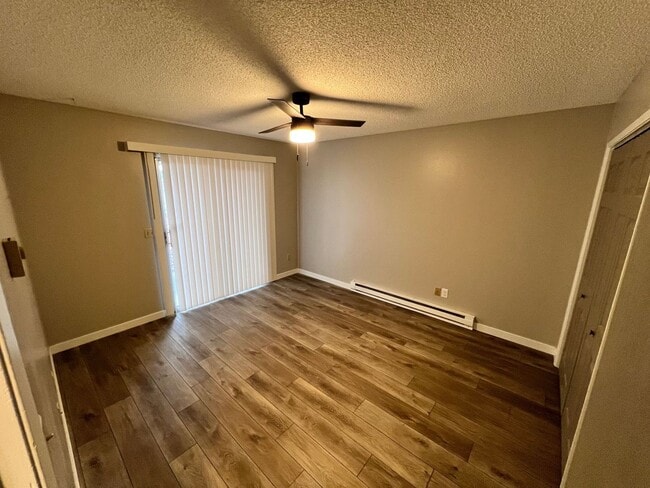 Building Photo - 2 Bed/1 Bath Apartment in Clarkston, WA